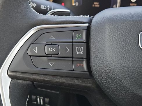 New 2025 Jeep Grand Cherokee Limited image 16