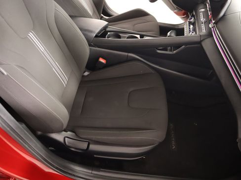 Used 2025 Hyundai Elantra SEL image 14