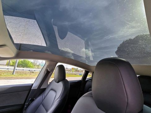 Used 2020 Tesla Model Y Performance AWD/4WD image 16