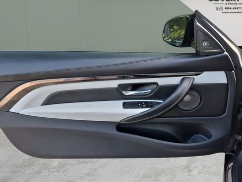 Used 2015 BMW M4 Coupe image 17