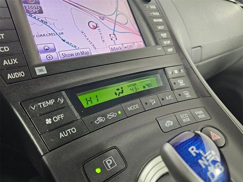 Used 2010 Toyota Prius Three image 29
