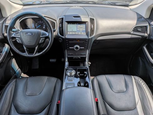 Used 2019 Ford Edge Titanium w/ Cold Weather Package AWD/4WD image 13