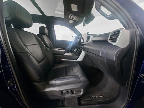 Used 2022 Toyota Tundra Platinum AWD/4WD image 31