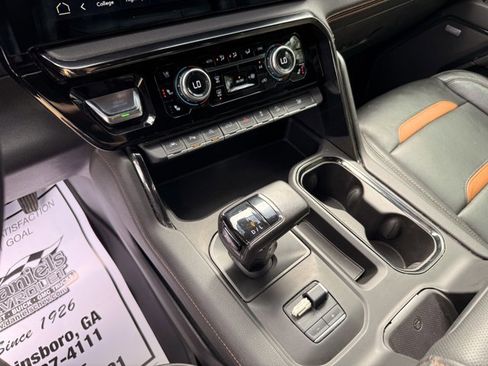 Used 2022 GMC Sierra 1500 AT4 w/ Technology Package image 24