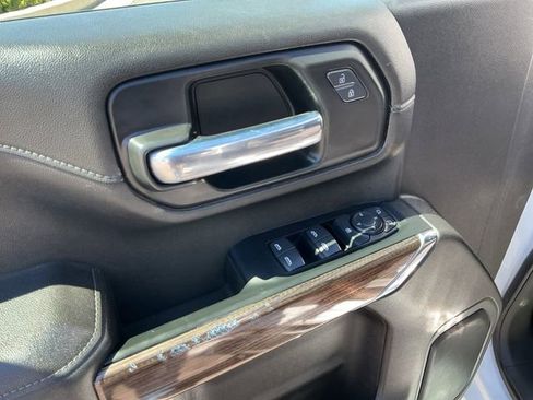 Used 2023 Chevrolet Silverado 2500 LT w/ Convenience Package image 19