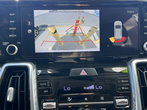 Certified 2023 Kia Sorento SX image 35