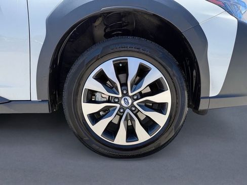 Used 2024 Subaru Outback Touring AWD/4WD image 9