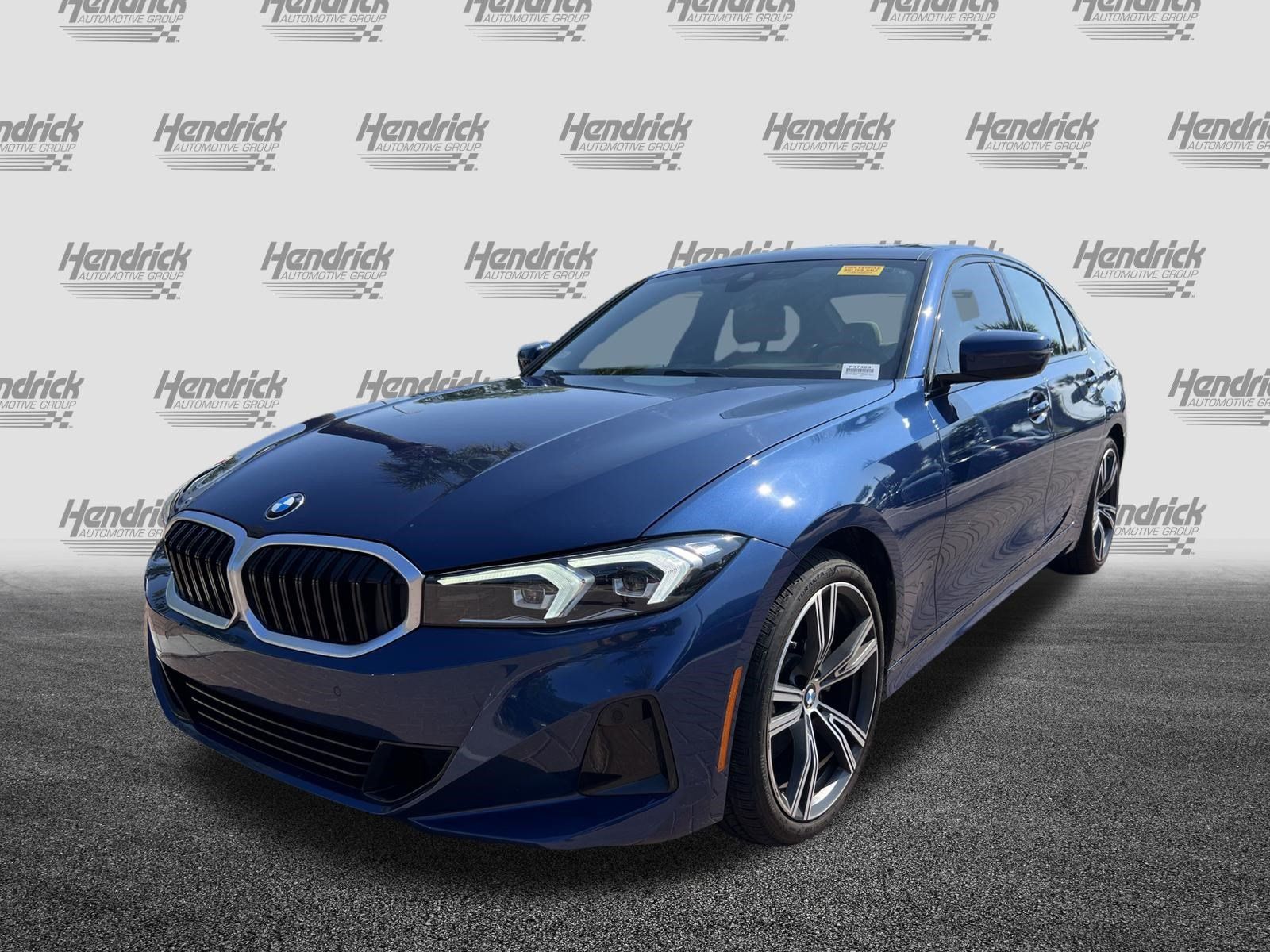 Certified 2023 BMW 330i Sedan w/ Premium Package RWD image 5