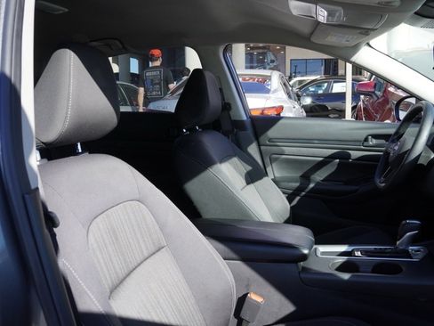 Certified 2025 Nissan Altima 2.5 S image 17