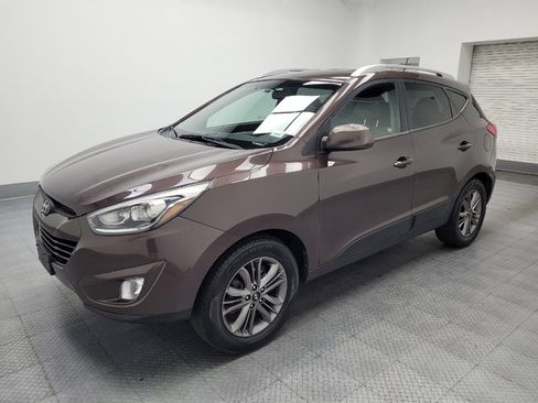 Used 2014 Hyundai Tucson SE AWD/4WD image 2