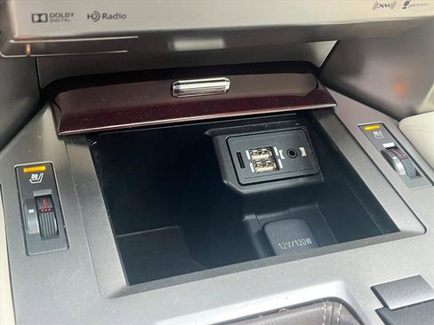 Used 2018 Lexus GX 460 image 16