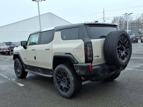New 2026 GMC Hummer EV SUV image 4