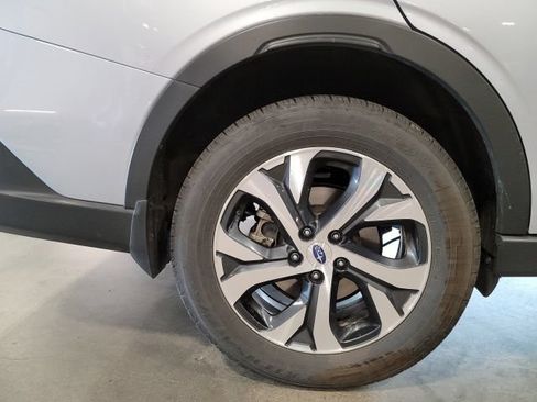 Used 2020 Subaru Outback Limited AWD/4WD image 15
