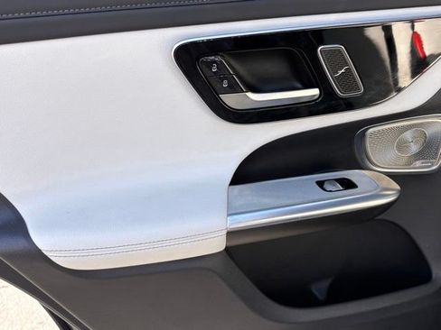 Certified 2023 Mercedes-Benz GLC 300 4MATIC image 27