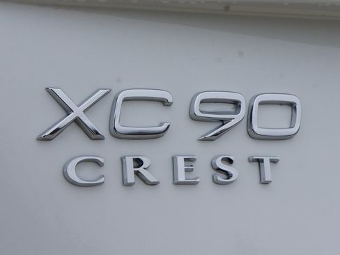 New 2025 Volvo XC90 T8 Plus w/ Protection Package Premier image 10