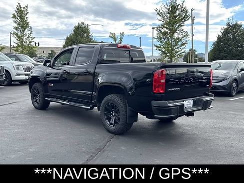 Used 2022 Chevrolet Colorado Z71 w/ Z71 Midnight Edition AWD/4WD image 6