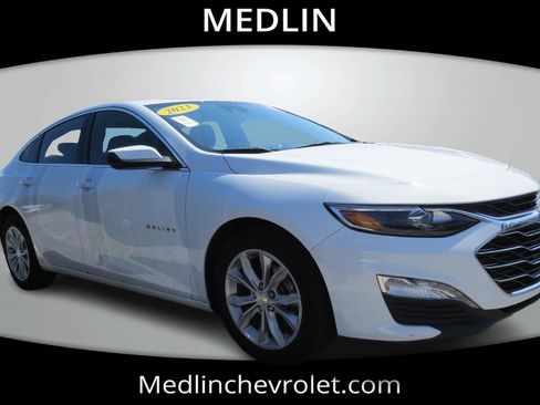 Used 2023 Chevrolet Malibu LT image 3