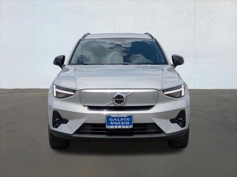 Used 2023 Volvo XC40 Recharge Ultimate AWD/4WD image 8