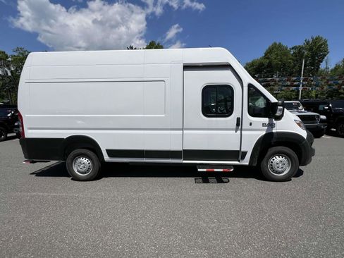 New 2024 RAM ProMaster 3500 w/ Delivery Van Package FWD image 5