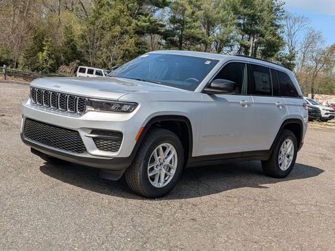 New 2026 Jeep Grand Cherokee Laredo AWD/4WD image 7