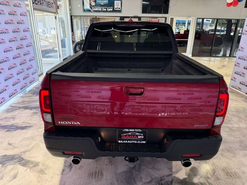 Used 2025 Honda Ridgeline Sport image 11