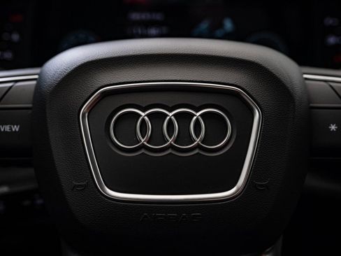 Used 2023 Audi Q7 3.0T Premium Plus w/ Premium Plus Package image 33