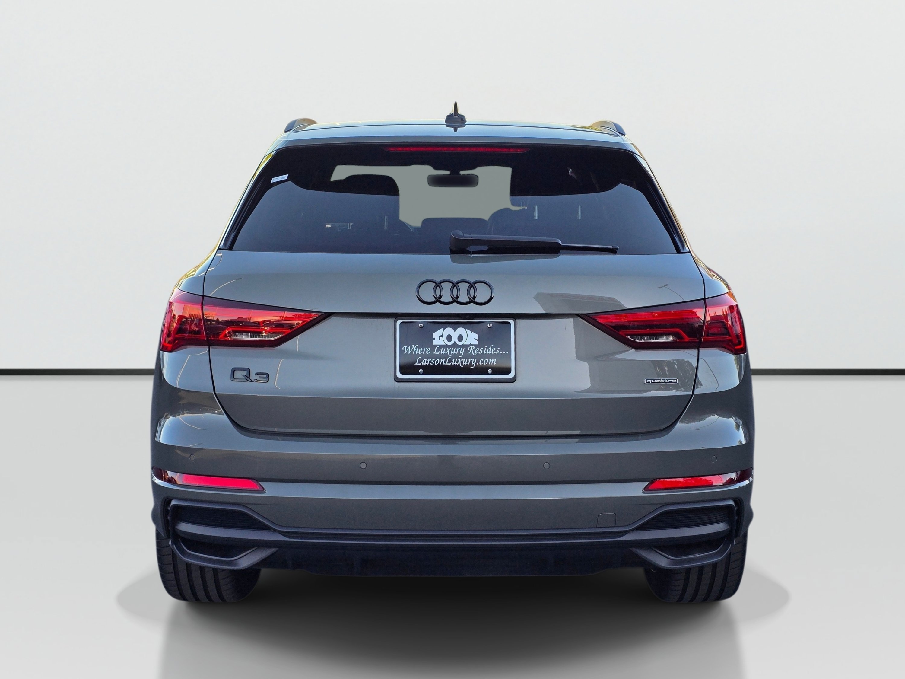 Used 2024 Audi Q3 2.0T Premium Plus w/ Premium Plus Package AWD/4WD image 5