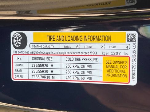 Certified 2025 Cadillac XT6 Premium Luxury AWD/4WD image 32
