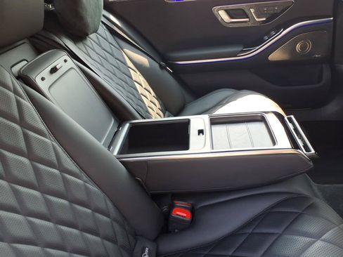 Used 2024 Mercedes-Benz S 580 4MATIC Sedan image 26