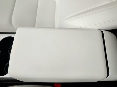 Used 2023 Tesla Model Y Long Range AWD/4WD image 68