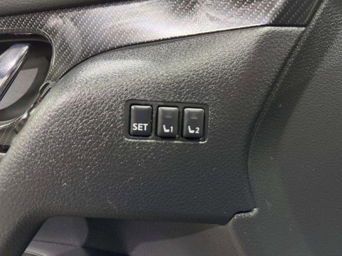 Used 2020 Nissan Rogue SL image 23