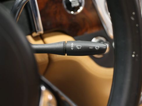 Used 2016 Rolls-Royce Ghost image 25