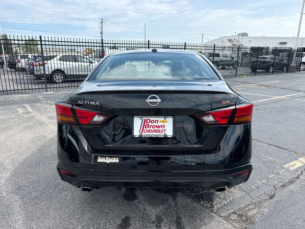 Used 2024 Nissan Altima 2.5 SR FWD image 41