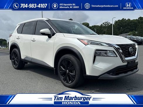 Used 2021 Nissan Rogue SV AWD/4WD image 1