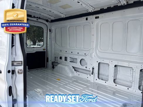 New 2025 Ford Transit 250 148 Medium Roof image 10