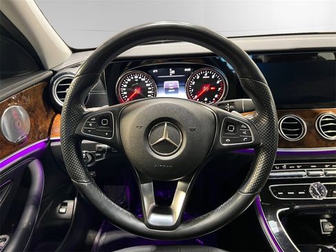 Used 2017 Mercedes-Benz E 300 4MATIC image 27