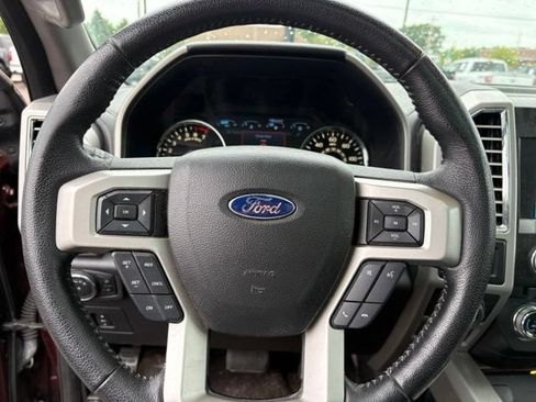 Used 2016 Ford F150 Lariat w/ Equipment Group 502A Luxury AWD/4WD image 17