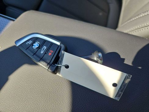 New 2026 BMW 330i xDrive Sedan w/ M Sport Package image 35