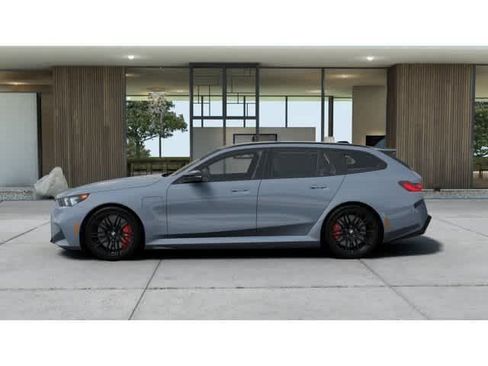 New 2027 BMW M5 Touring AWD/4WD image 5