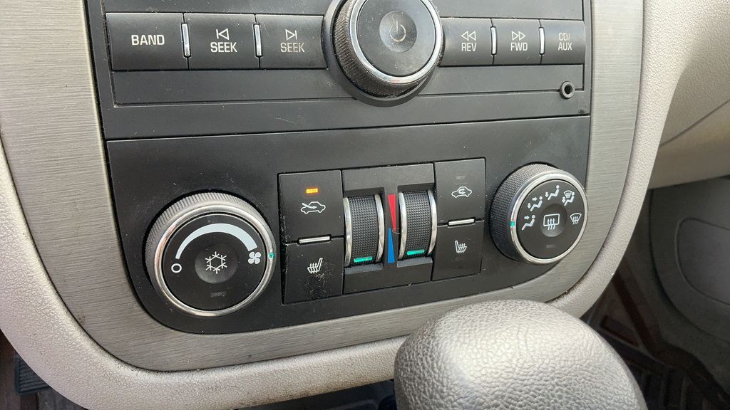 Used 2008 Chevrolet Impala LT w/ Luxury Edition Package FWD image 13