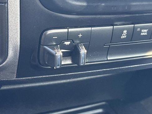 Used 2015 RAM 2500 Tradesman w/ Chrome Appearance Group image 20