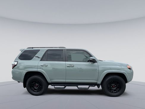 Used 2023 Toyota 4Runner TRD Off-Road Premium w/ Off Road Premium Plus Package AWD/4WD image 10