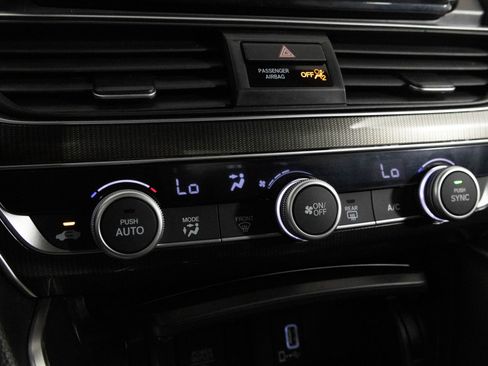 Used 2018 Honda Accord Sport image 24