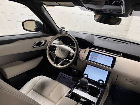 Used 2021 Land Rover Range Rover Velar R-Dynamic S image 33