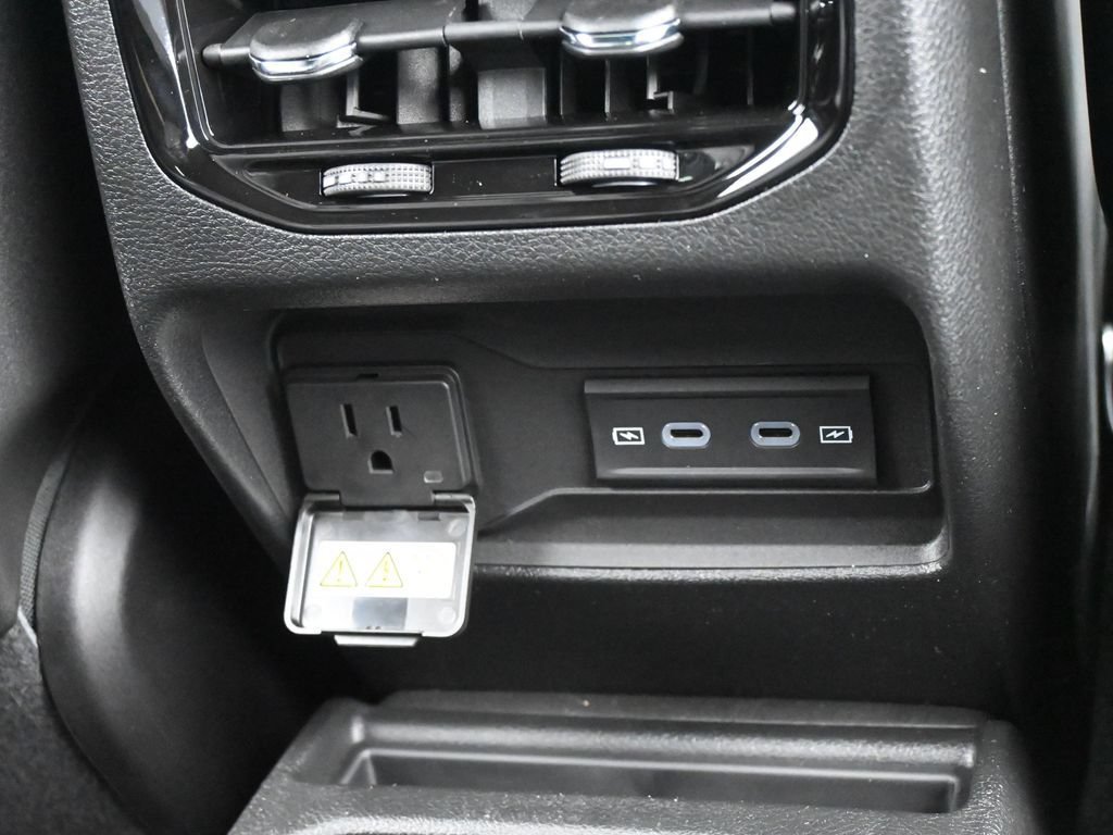New 2026 Jeep Grand Cherokee L Limited RWD image 38