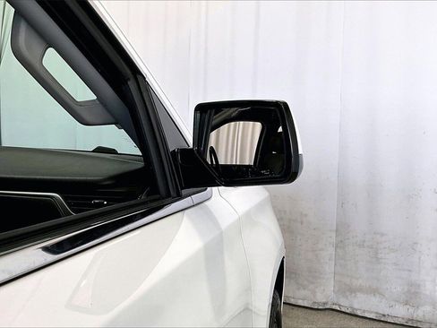 Used 2016 Chevrolet Tahoe LT image 11