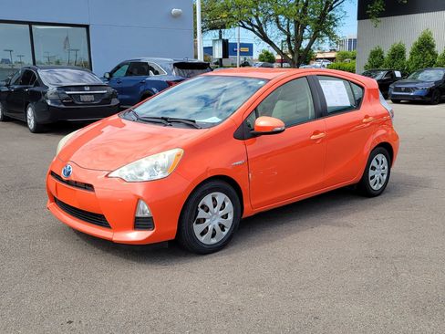 Used 2012 Toyota Prius C One FWD image 2