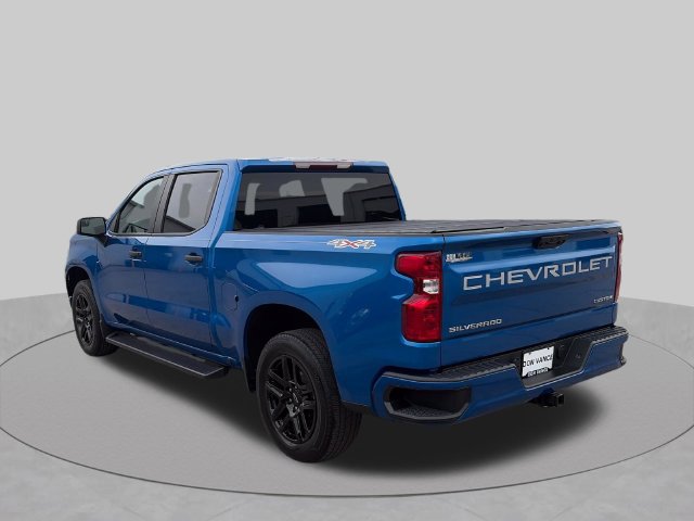 Used 2023 Chevrolet Silverado 1500 Custom AWD/4WD image 3