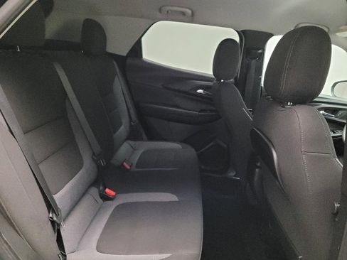 Used 2021 Chevrolet TrailBlazer LT w/ Convenience Package FWD image 19