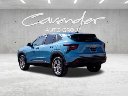 Certified 2025 Chevrolet Trax LS w/ LS Convenience Package image 5